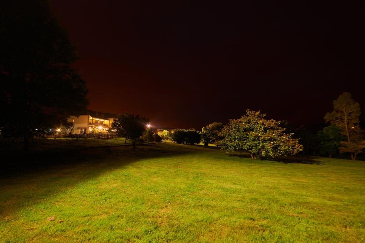 Hotel Hacienda Llamabua Navia Esterno foto